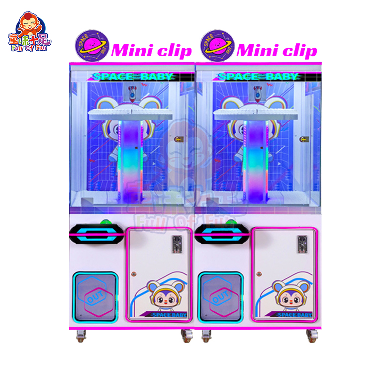 Dual-player Clamp Gift Machine with luxury design, LED lights, and customizable claw settings.